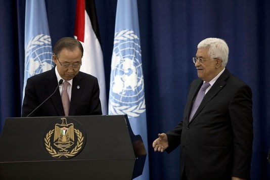Ban Ki-moon rencontre Abbas à Ramallah - ảnh 1